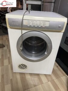 sửa máy sấy quần áo Electrolux