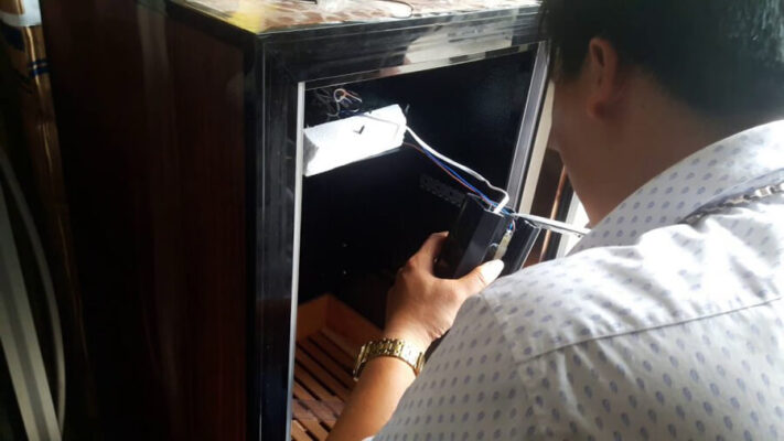 Sửa tủ Cigar
