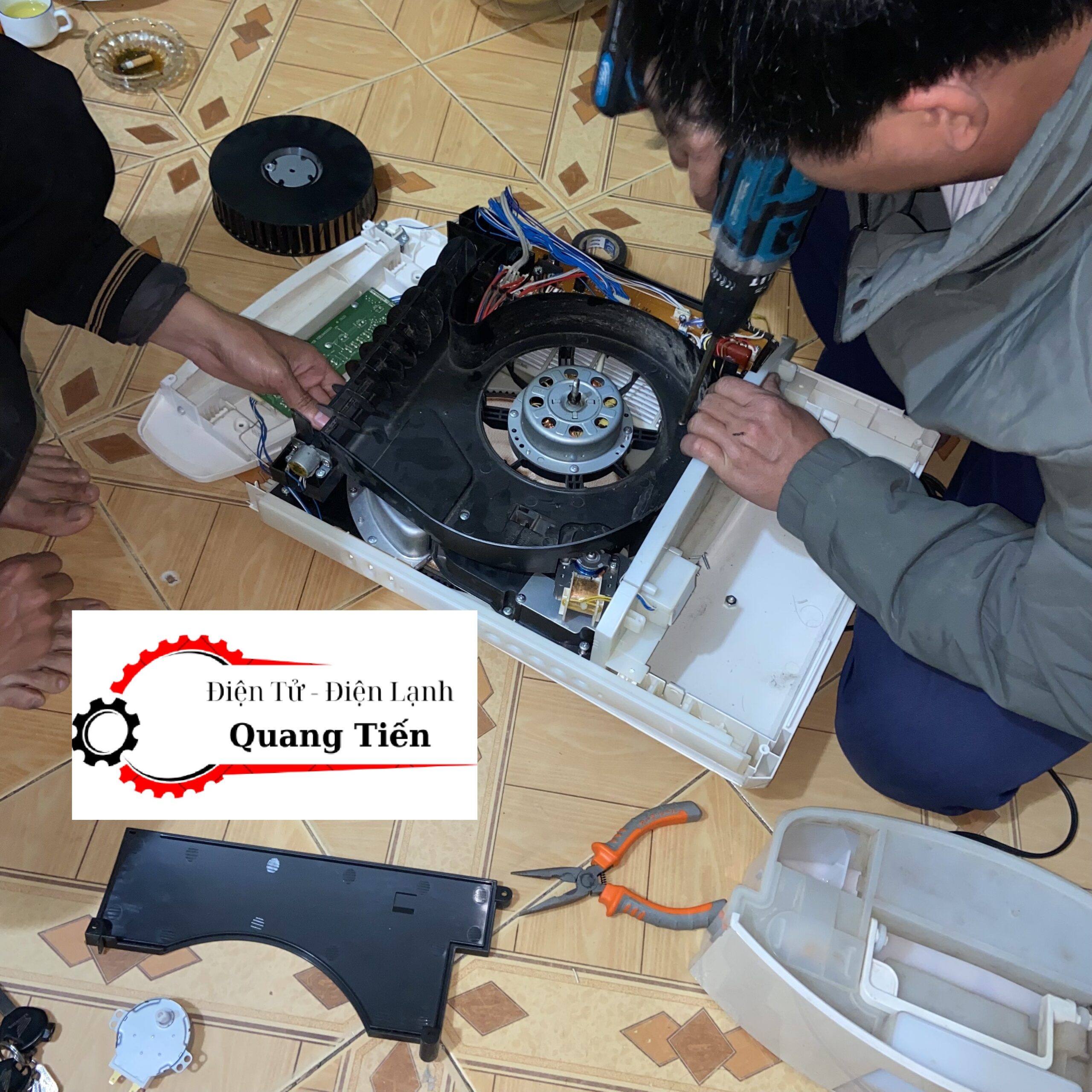 Sửa máy hút ẩm Sharp