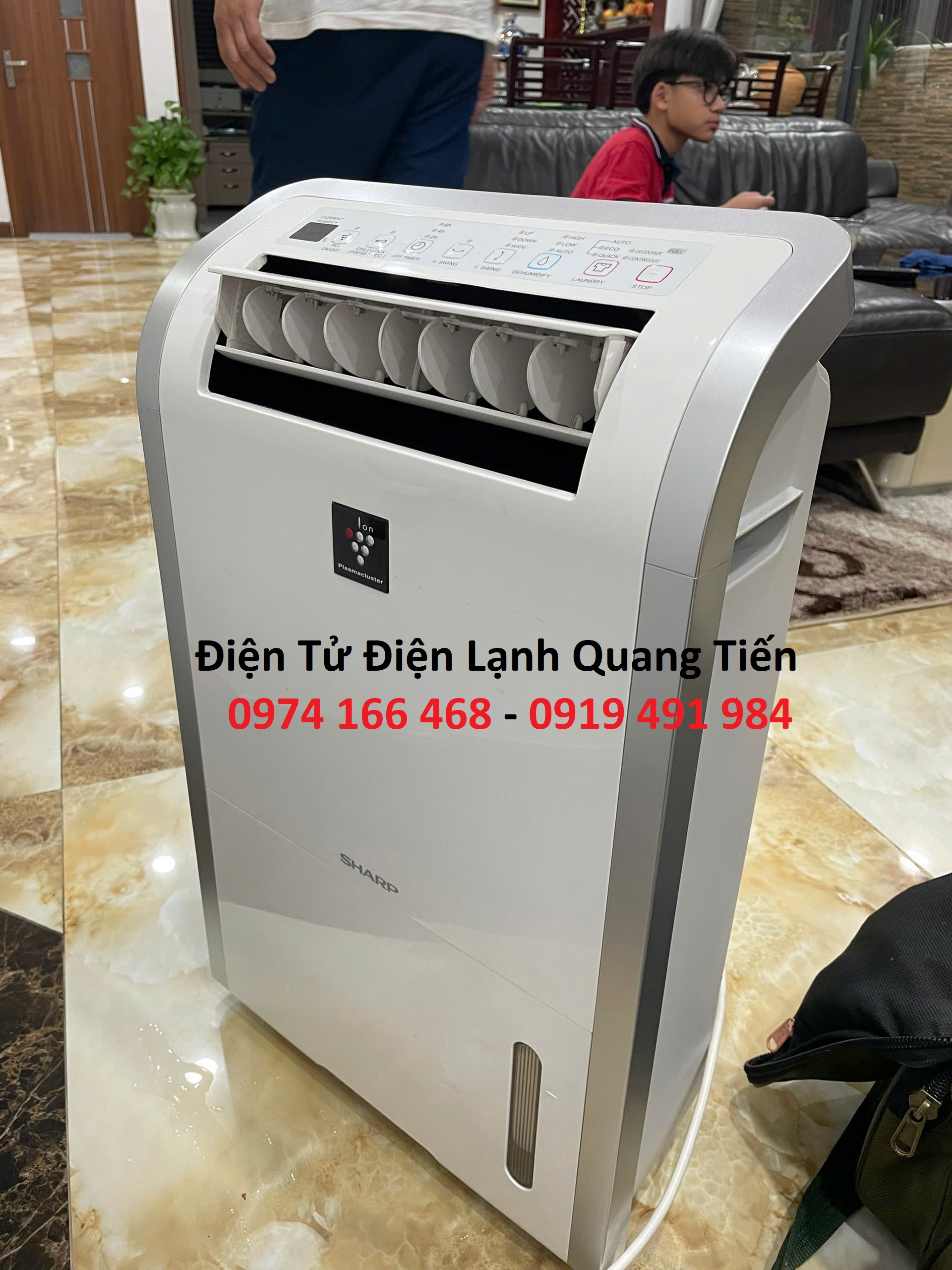 Sửa máy hút ẩm Sharp