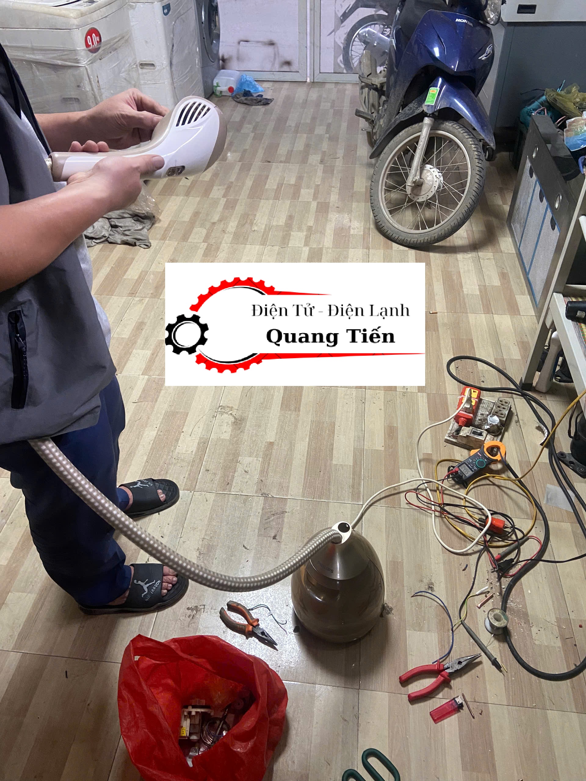 Sửa bàn là hơi nước Uy Tín